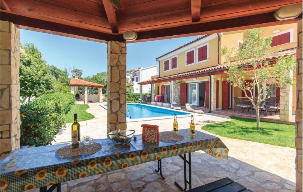 I & M Guest House Banjole Εξωτερικό φωτογραφία